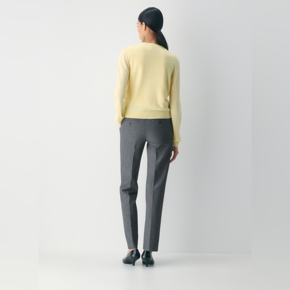NWT - Aritzia Bare Cashmere Exemplar Cardigan - Butter Yellow Medium & XL - Picture 5 of 8